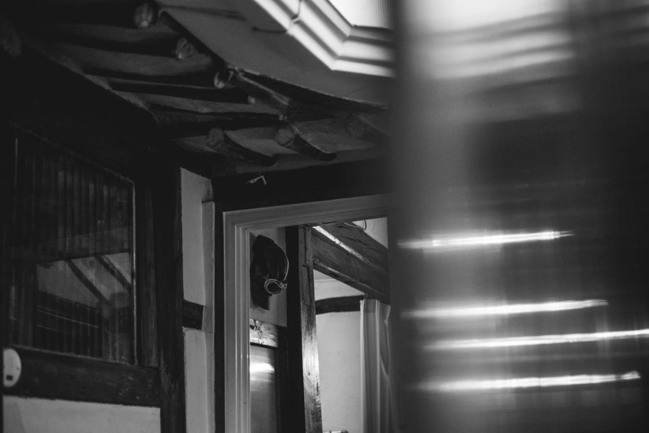 Viva La Vida - Jongno Hanok Private House Seúl Exterior foto